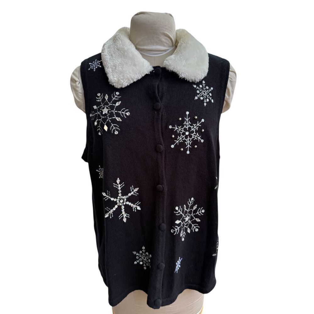 Merry & Bright Womens SweaterVest Sweater Snowflake Black/White Furry Collar XL